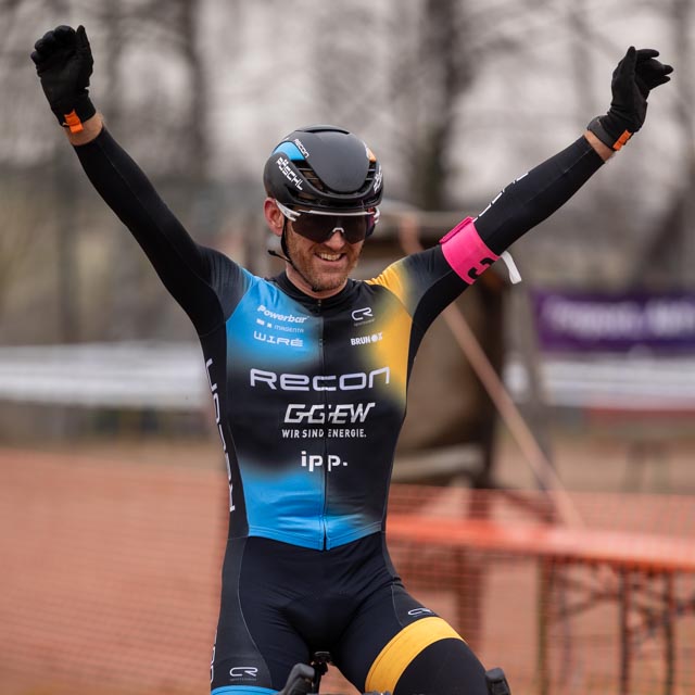 288A8428 Rhoihessecross